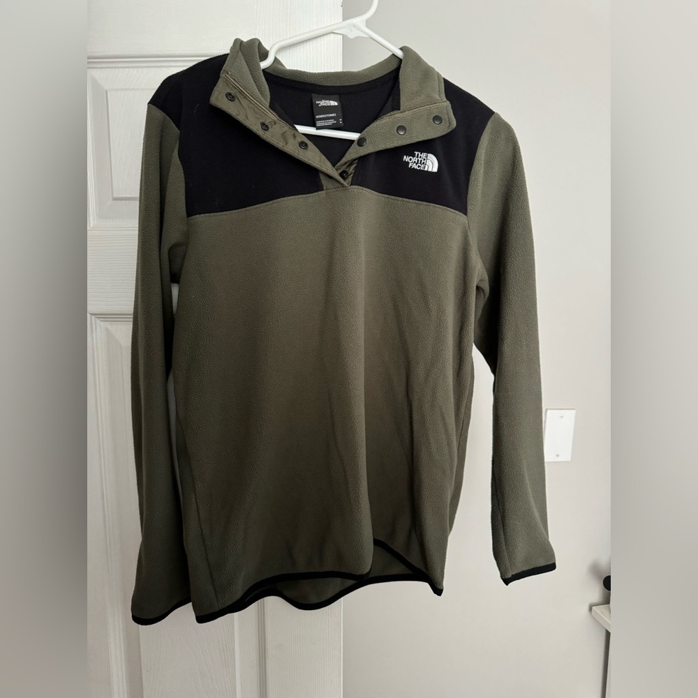 Womens North Face 3/4 button fleece hoodie